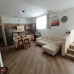 La Ramasola & Il Datterino Apartment *